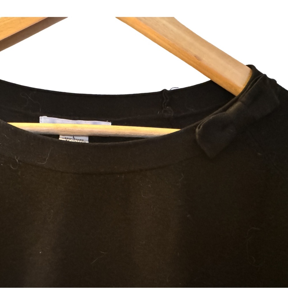 WL Short Sleeve Sweater with collar bow detail